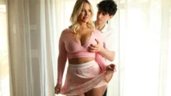 Gorgeous milf-blonde delighted with the new lover